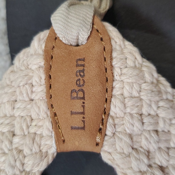 L.L. Bean Women's Brown, Woven Cream Sandals. Size 9 - Picture 4 of 8